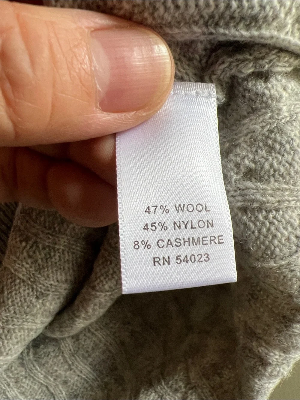 Banana Republic V-Neck Cable Knit Sweater